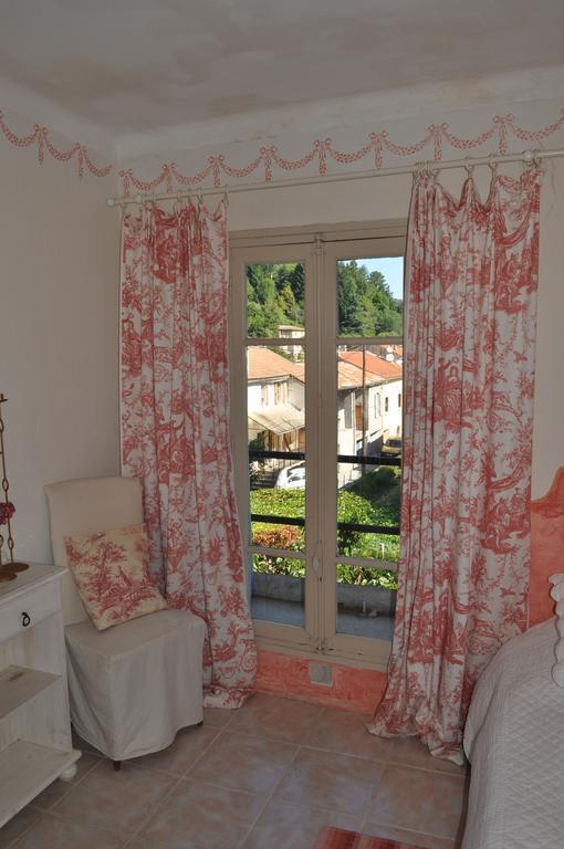 La Ribeyrette Bed & Breakfast Chamborigaud Oda fotoğraf